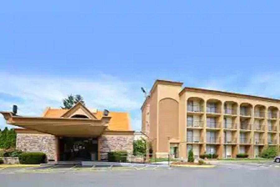 Howard Johnson By Wyndham Clifton Nj Dış mekan fotoğraf